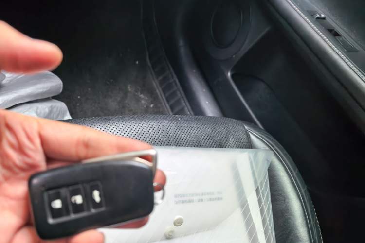 Used Lexus ES 2013 300h Elite Edition Vehicle Key