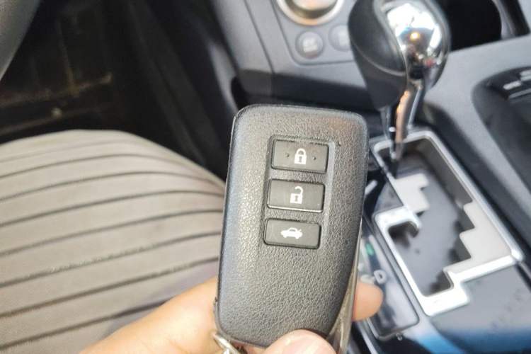 Used Lexus ES 2013 300h Elite Edition Vehicle Key