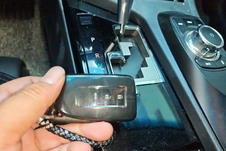 Used Lexus ES 2013 300h Elite Edition Vehicle Key