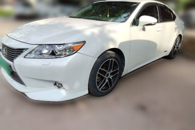 Lexus ES 2013 300h Elite Edition de segunda mano