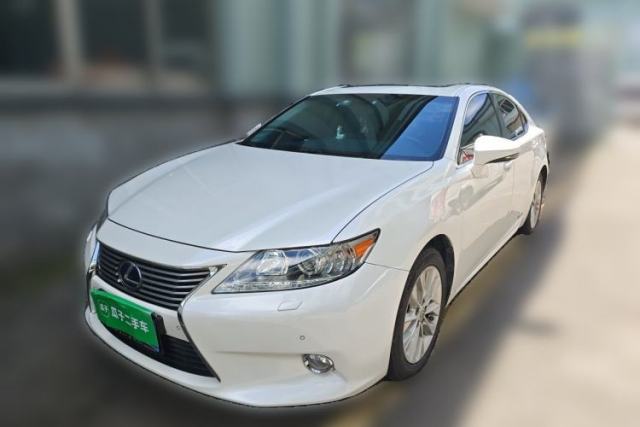 Used Lexus ES 2013 300h Elite Edition