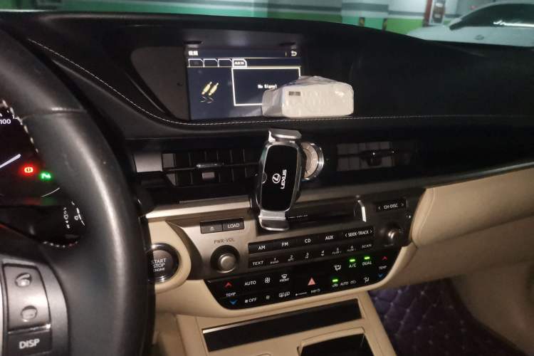 Used Lexus ES 2013 350 Elegant Edition Audio And AC Panel