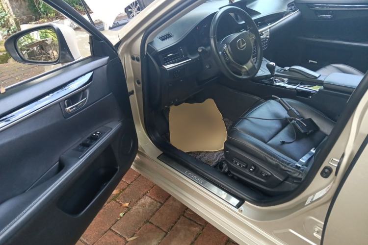 Used Lexus ES 2013 250 Elite Edition Driver Seat