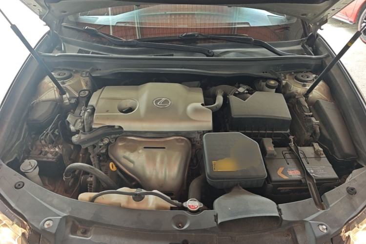 Used Lexus ES 2013 250 Elite Edition Engine Bay