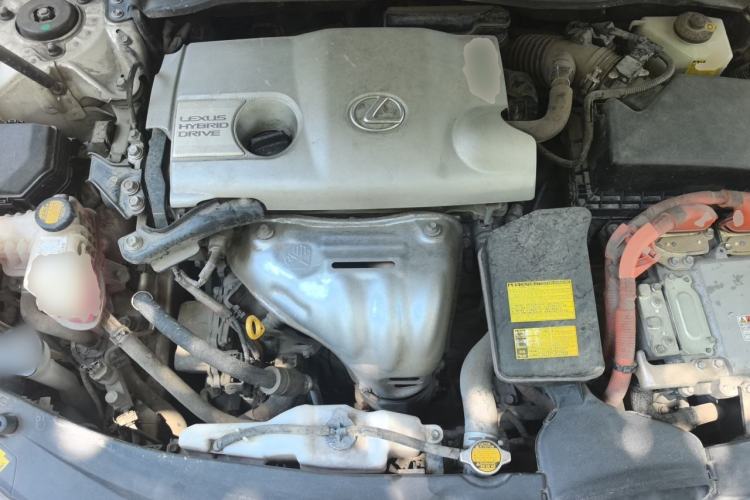 Used Lexus ES 2013 300h Elite Edition Engine Bay