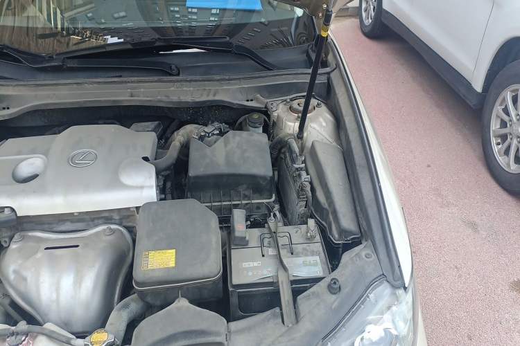 Used Lexus ES 2013 250 Elite Edition Engine Bay Left