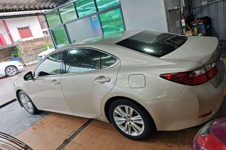 Used Lexus ES 2013 250 Elite Edition Exterior 3