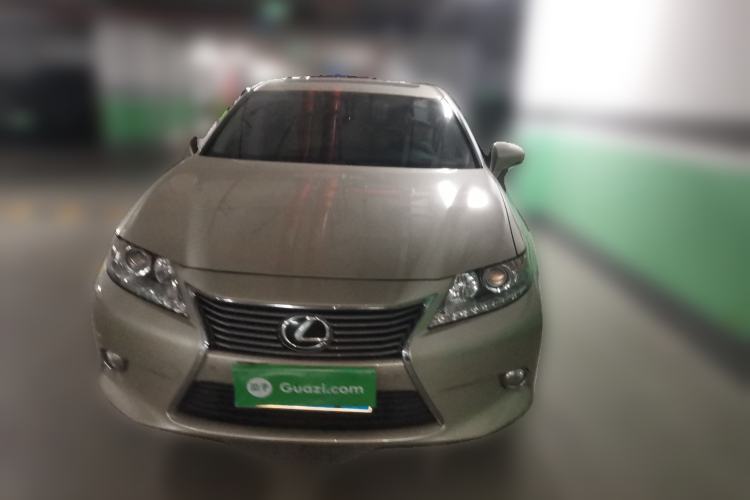Used Lexus ES 2013 350 Elegant Edition Front