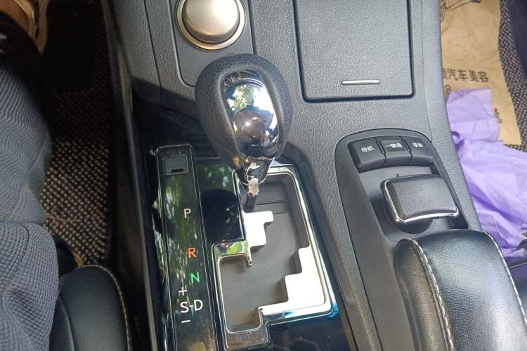 Used Lexus ES 2013 250 Elite Edition Gear Lever
