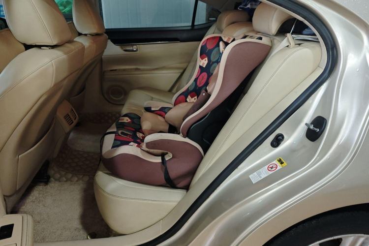 Used Lexus ES 2013 250 Elite Edition Interior 4