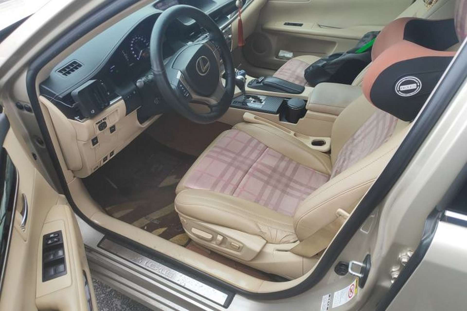 Used Lexus ES 2013 300h Elite Edition Left Front Seat