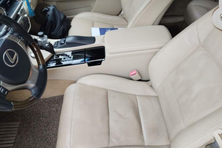 Used Lexus ES 2013 300h Luxury Edition Left Front Seat