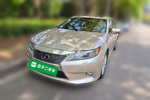 Used Lexus ES 2013 300h Luxury Edition