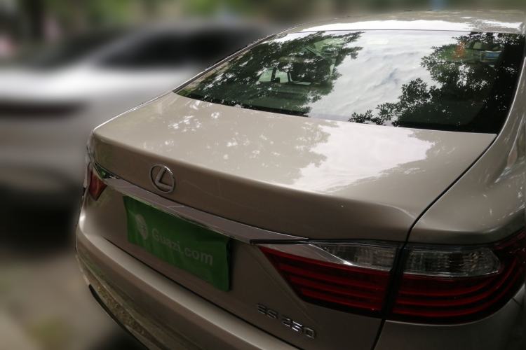 Used Lexus ES 2013 250 Elite Edition Rear