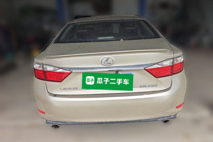 Used Lexus ES 2013 250 Elite Edition Rear