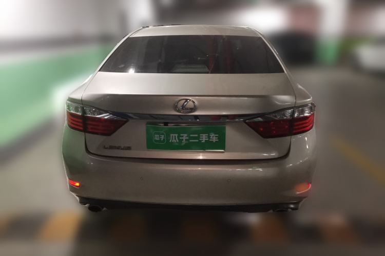Used Lexus ES 2013 350 Elegant Edition Rear