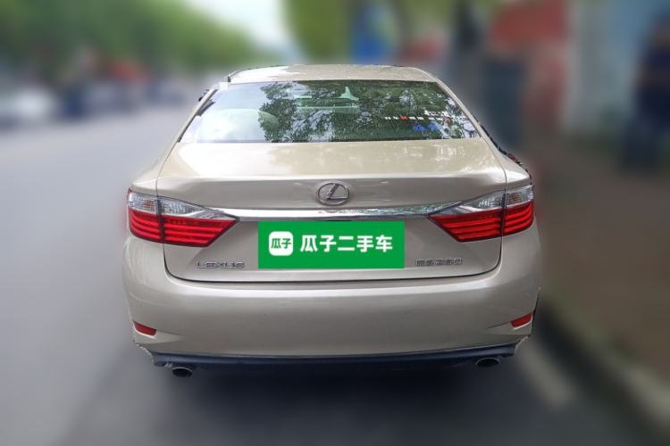 Used Lexus ES 2013 250 Elite Edition Rear