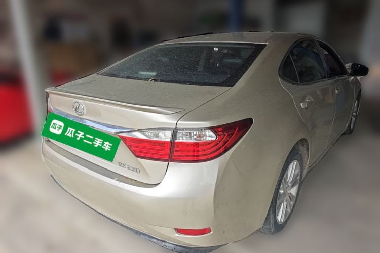 Used Lexus ES 2013 250 Elite Edition Rear Right 45 Deg