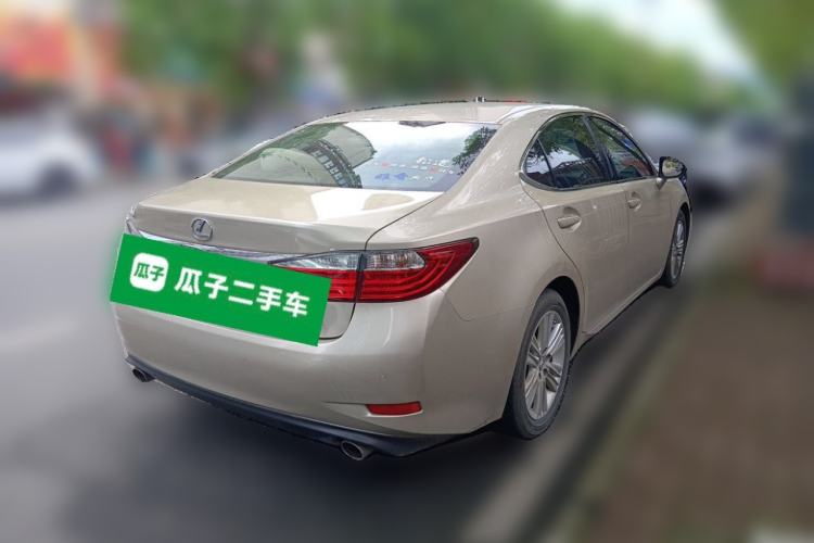 Used Lexus ES 2013 250 Elite Edition Rear Right 45 Deg