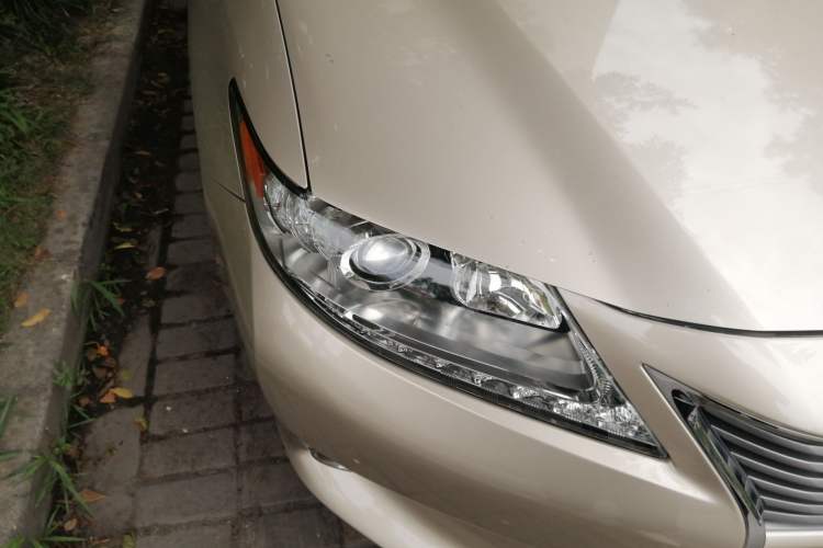 Used Lexus ES 2013 250 Elite Edition Right Front Headlight