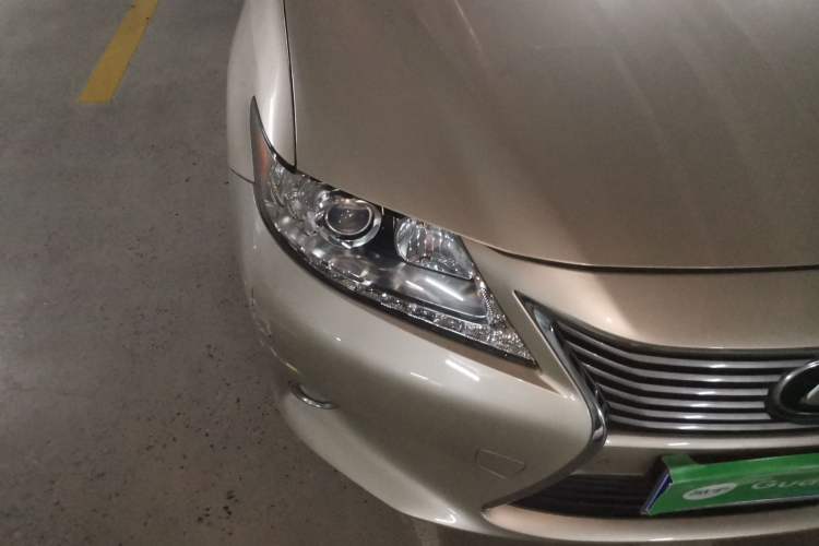 Used Lexus ES 2013 350 Elegant Edition Right Front Headlight