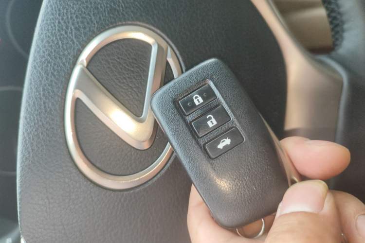 Used Lexus ES 2013 300h Elite Edition Vehicle Key