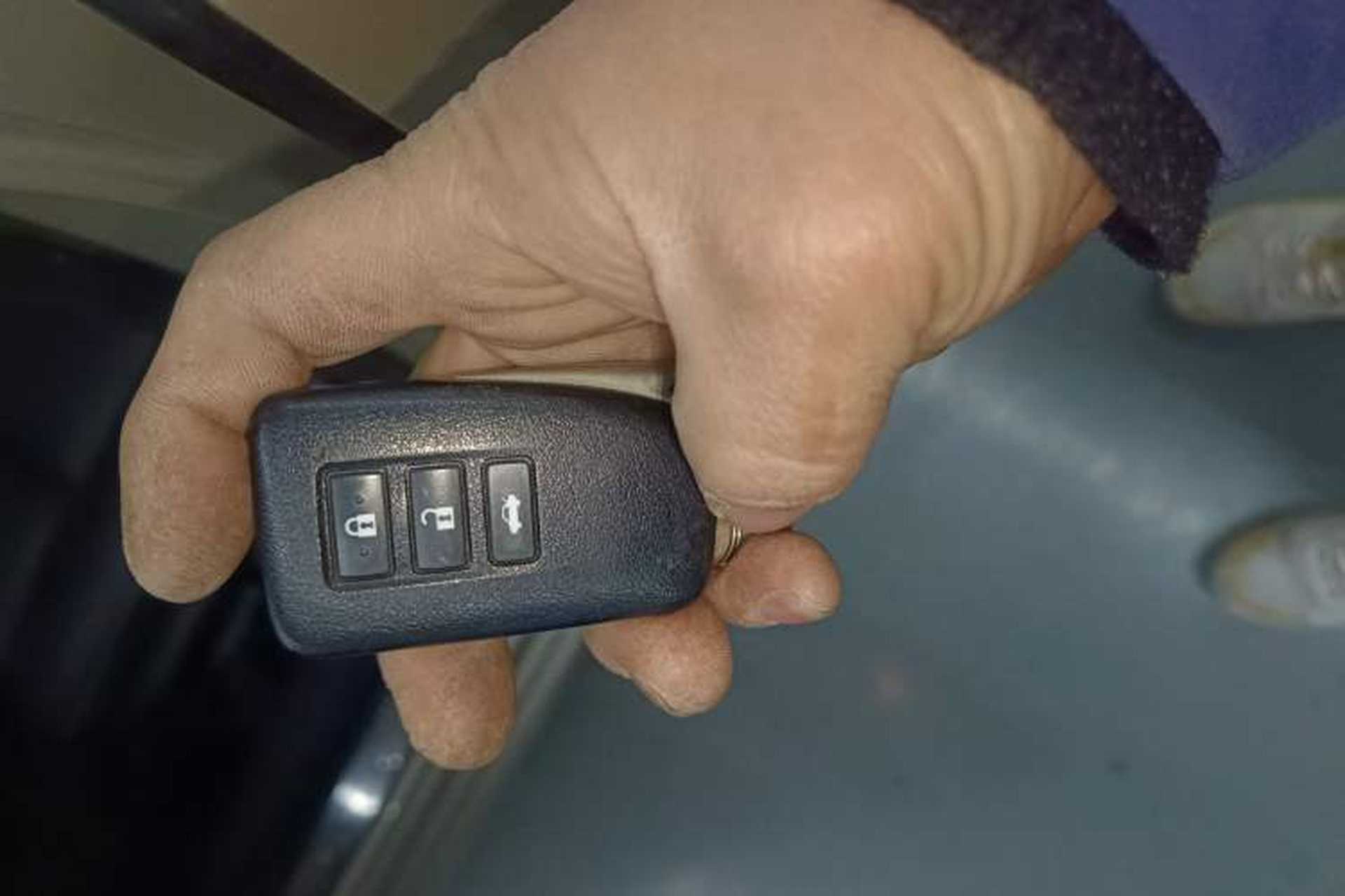Used Lexus ES 2013 300h Elite Edition Vehicle Key