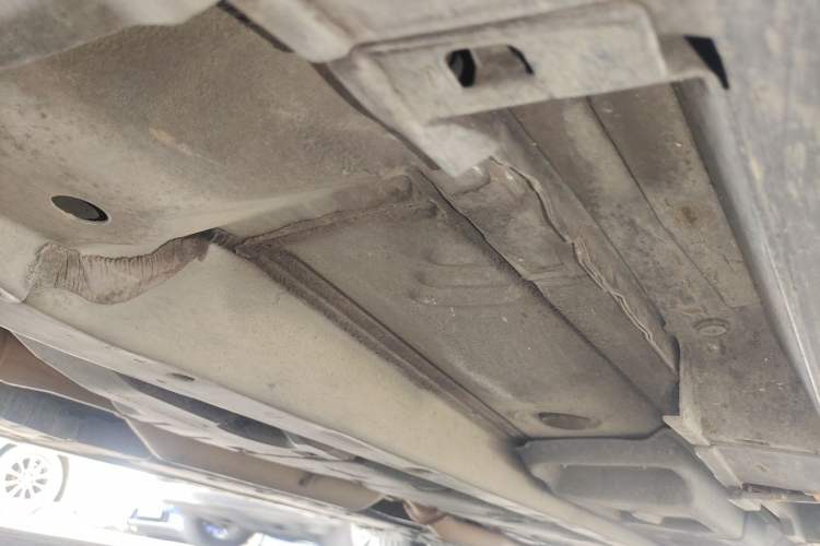 Used Lexus ES 2014 300h Elite Edition Chassis Front Left