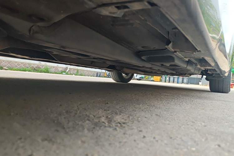 Used Lexus ES 2014 300h Elite Edition Chassis Front Left