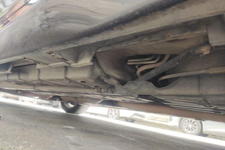 Used Lexus ES 2014 300h Elite Edition Chassis Rear Left