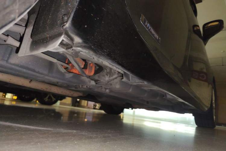 Used Lexus ES 2014 300h Elite Edition Chassis Rear Right