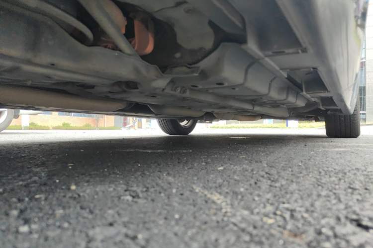 Used Lexus ES 2014 300h Elite Edition Chassis Rear Right