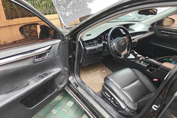Used Lexus ES 2014 250 Elite Edition Driver Seat