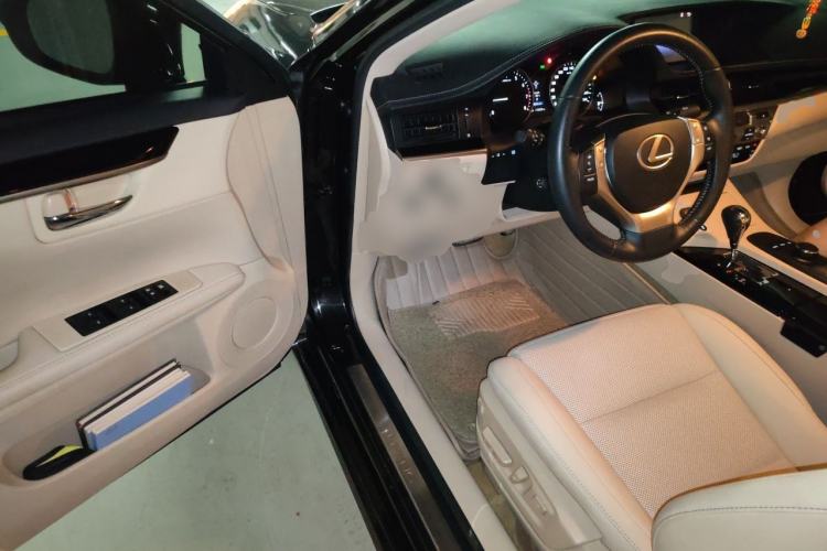 Used Lexus ES 2014 250 Elite Edition Driver Seat