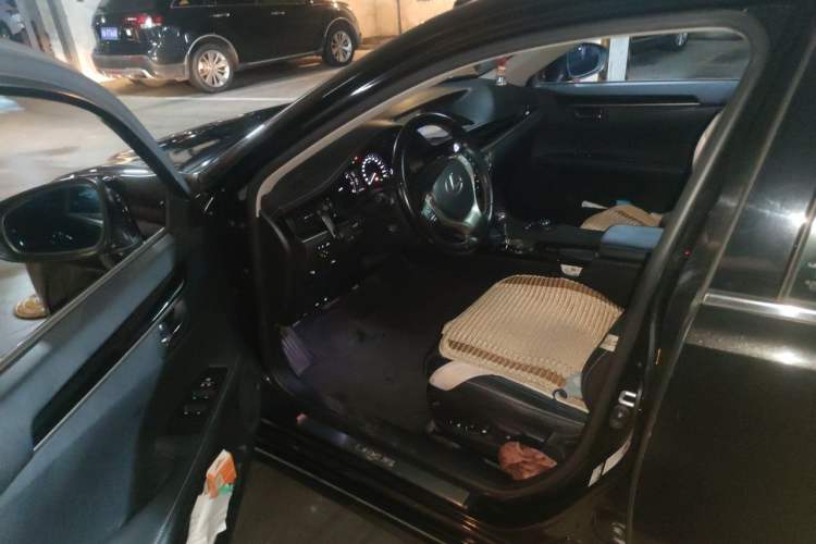 Used Lexus ES 2014 250 Elite Edition Driver Seat
