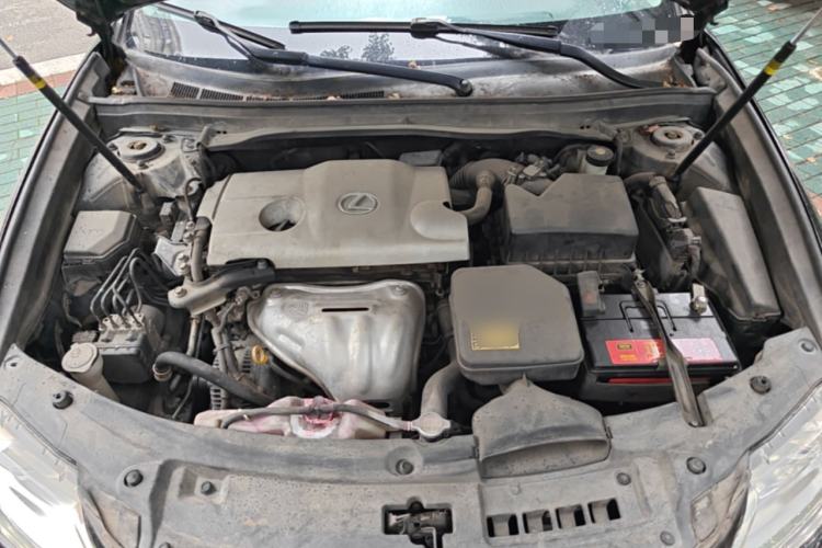 Used Lexus ES 2014 250 Elite Edition Engine Bay