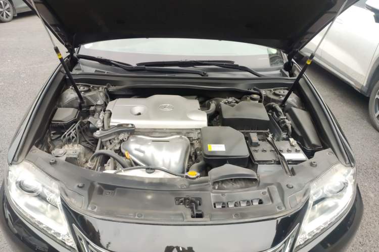 Used Lexus ES 2014 250 Elite Edition Engine Bay