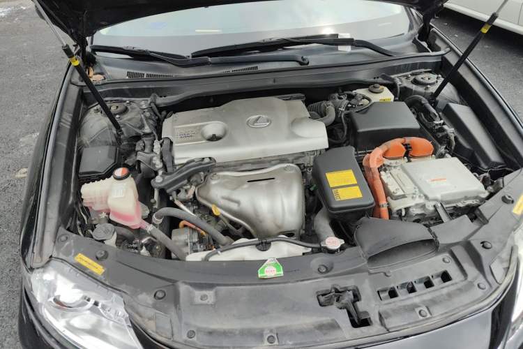 Used Lexus ES 2014 300h Elite Edition Engine Bay Right