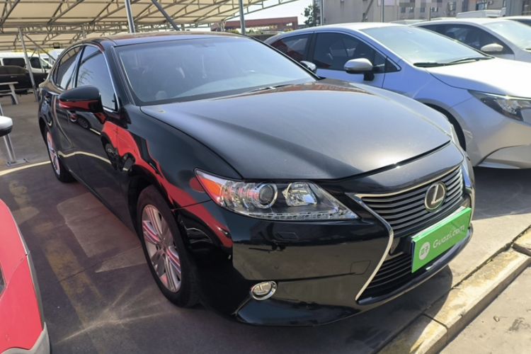 Used Lexus ES 2014 250 Comfort Edition Exterior 2