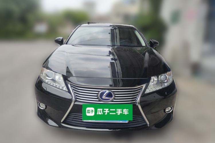 Used Lexus ES 2014 300h Elite Edition Front