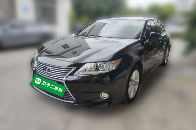 Used Lexus ES 2014 300h Elite Edition
