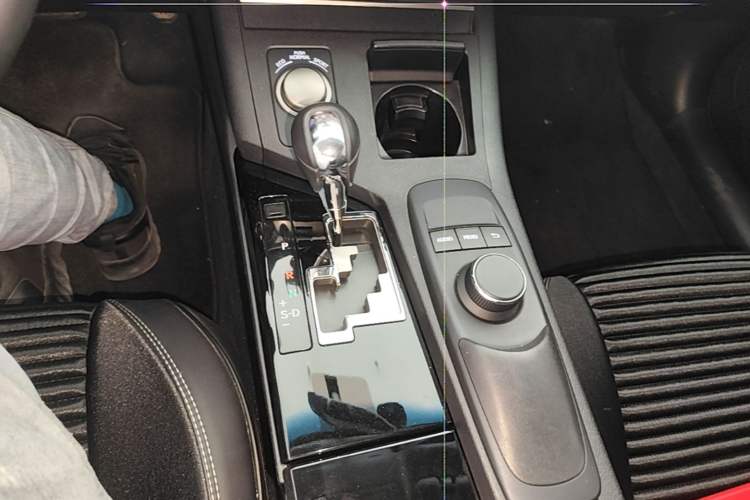 Used Lexus ES 2014 250 Elite Edition Gear Lever