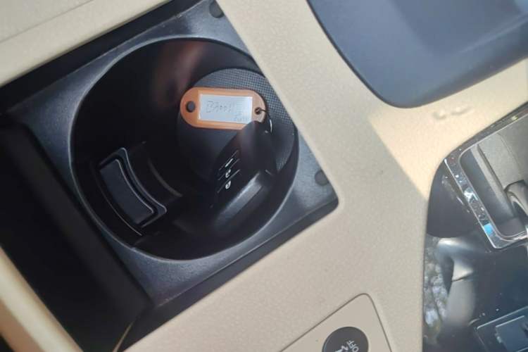 Used Lexus ES 2014 300h Elite Edition Interior 1