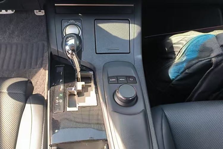 Used Lexus ES 2014 250 Comfort Edition Interior 3