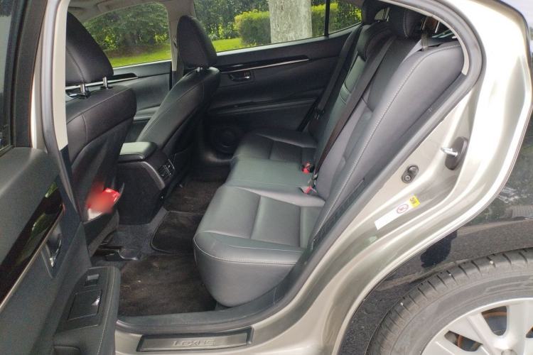 Used Lexus ES 2014 300h Elite Edition Left Rear Seat