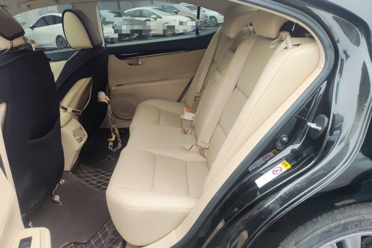 Used Lexus ES 2014 250 Elite Edition Left Rear Seat