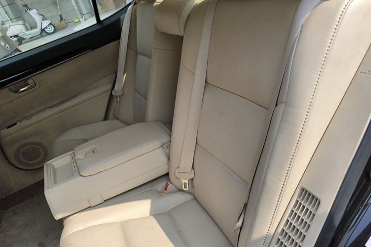 Used Lexus ES 2014 300h Elite Edition Left Rear Seat