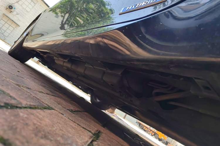 Used Lexus ES 2014 300h Elite Edition Left Side Sill