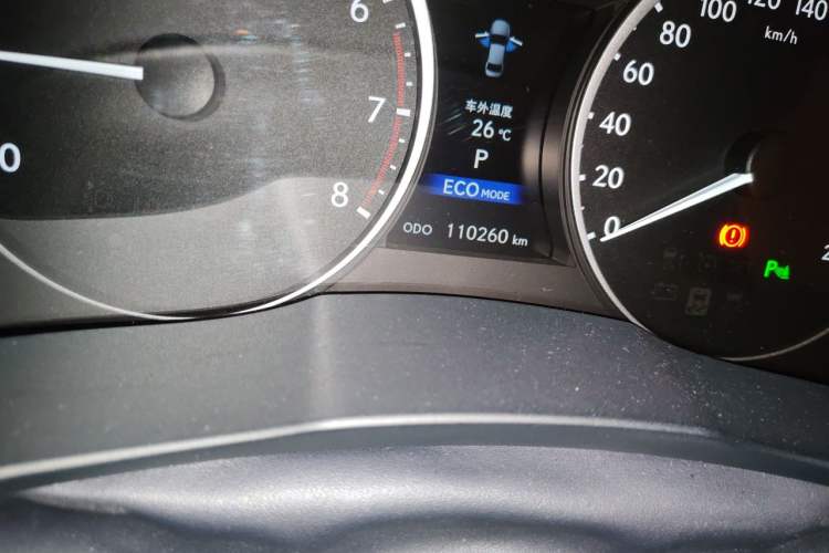 Used Lexus ES 2014 250 Elite Edition Odometer Close Up