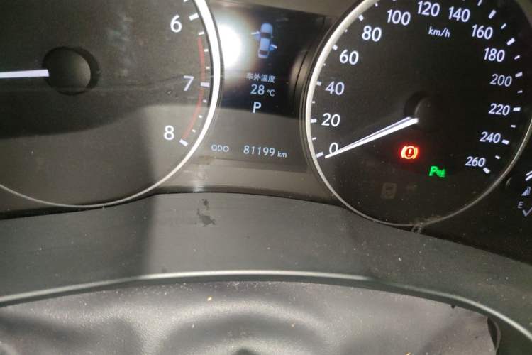 Used Lexus ES 2014 250 Elite Edition Odometer Close Up